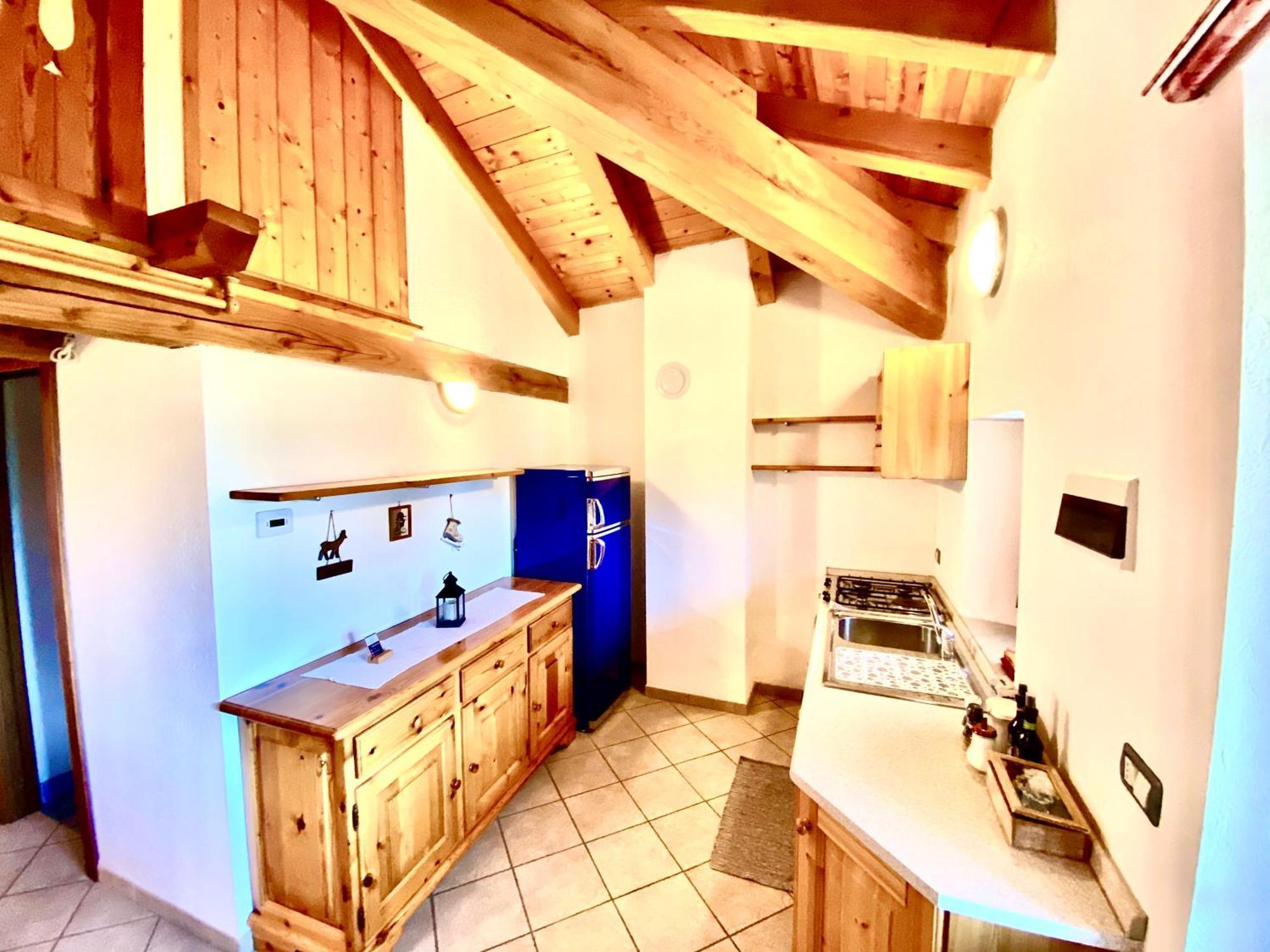 Attico Panoramico Con Soppalco Διαμέρισμα Gignod Εξωτερικό φωτογραφία